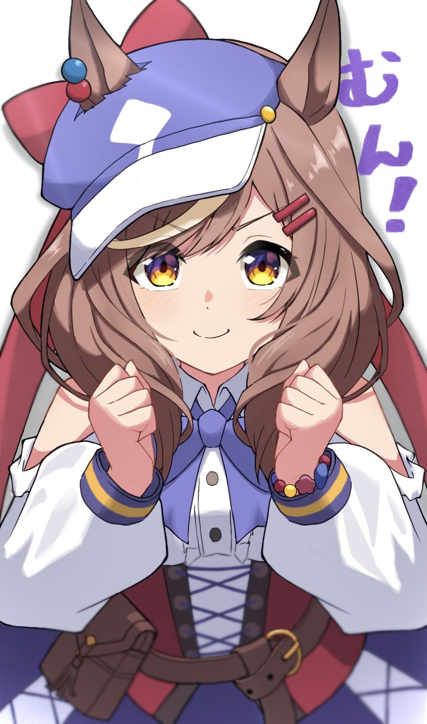 1girl, animal_ears, belt_pouch, blush, breasts, brown_eyes, brown_hair, clenched_hands, closed_mouth, clothing_cutout, commentary_request, ei_ei_mun!, hat, highres, horse_ears, horse_girl, kuruton_(krtn_gameac), looking_at_viewer, matikanetannhauser_(clippety-tippety-clop)_(umamusume), matikanetannhauser_(umamusume), medium_breasts, medium_hair, newsboy_cap, pouch, ribbon, shoulder_cutout, simple_background, smile, solo, umamusume, white_background