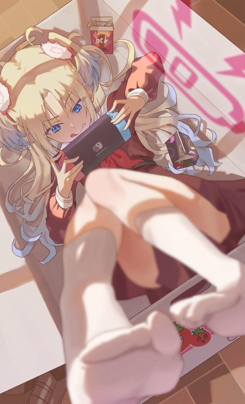 1girl, :q, absurdres, battery_indicator, blonde_hair, blue_eyes, blue_hair, blurry