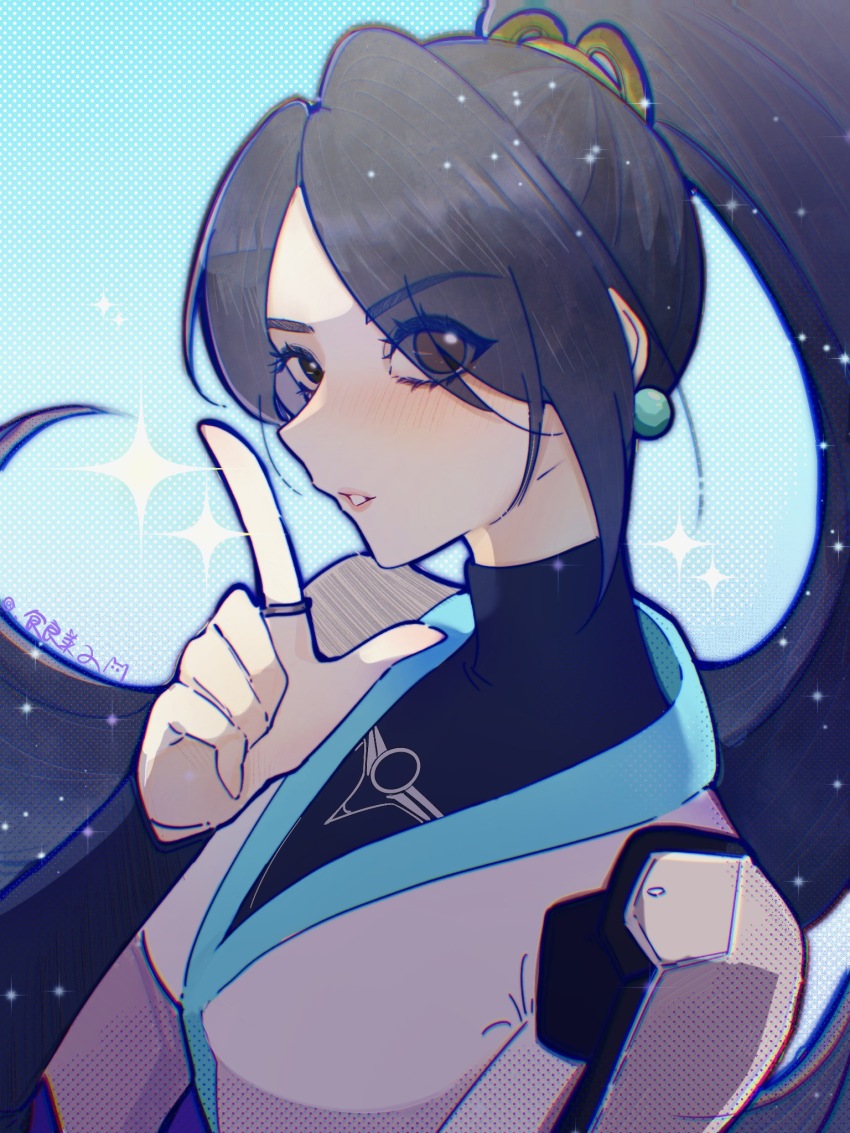 1girl, animification, artist_name, black_hair, black_shirt, blue_background, breasts, brown_eyes, earrings, finger_gun, floating_hair, grey_robe, hair_behind_ear, hair_over_one_eye, highres, jewelry, long_hair, looking_at_viewer, medium_breasts, parted_lips, pink_lips, ponytail, portrait, ring, robe, sage_(valorant), shengdiyu, shirt, solo, sparkle, valorant, very_long_hair