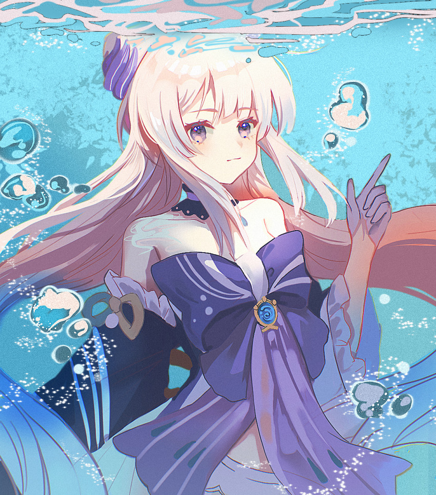 1girl, blunt_bangs, bubble, chasansui, choker, frilled_sleeves, frills, genshin_impact, gradient_hair, highres, lace-trimmed_choker, lace_trim, multicolored_hair, pink_hair, purple_eyes, sangonomiya_kokomi, solo, underwater