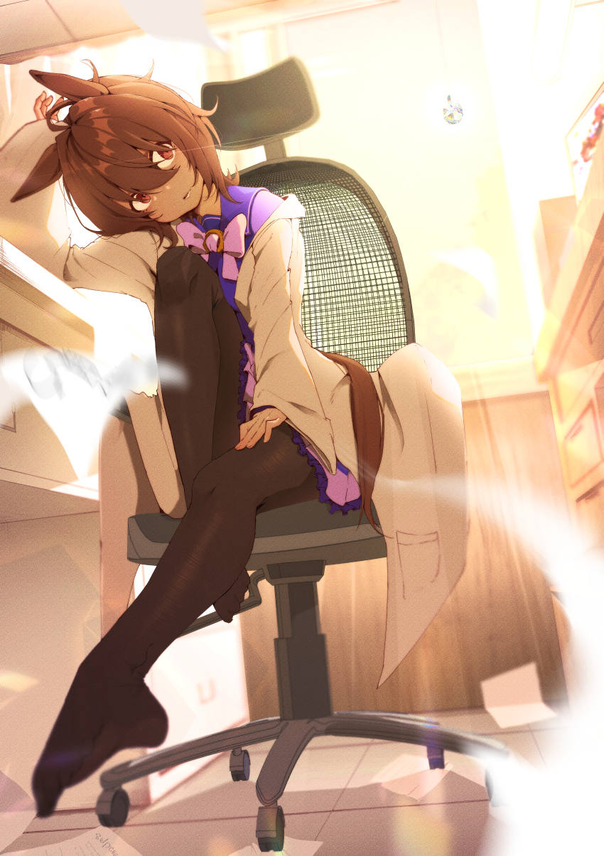 1girl, absurdres, agnes_tachyon_(umamusume), ahoge, animal_ears, black_pantyhose, black_shirt, breasts