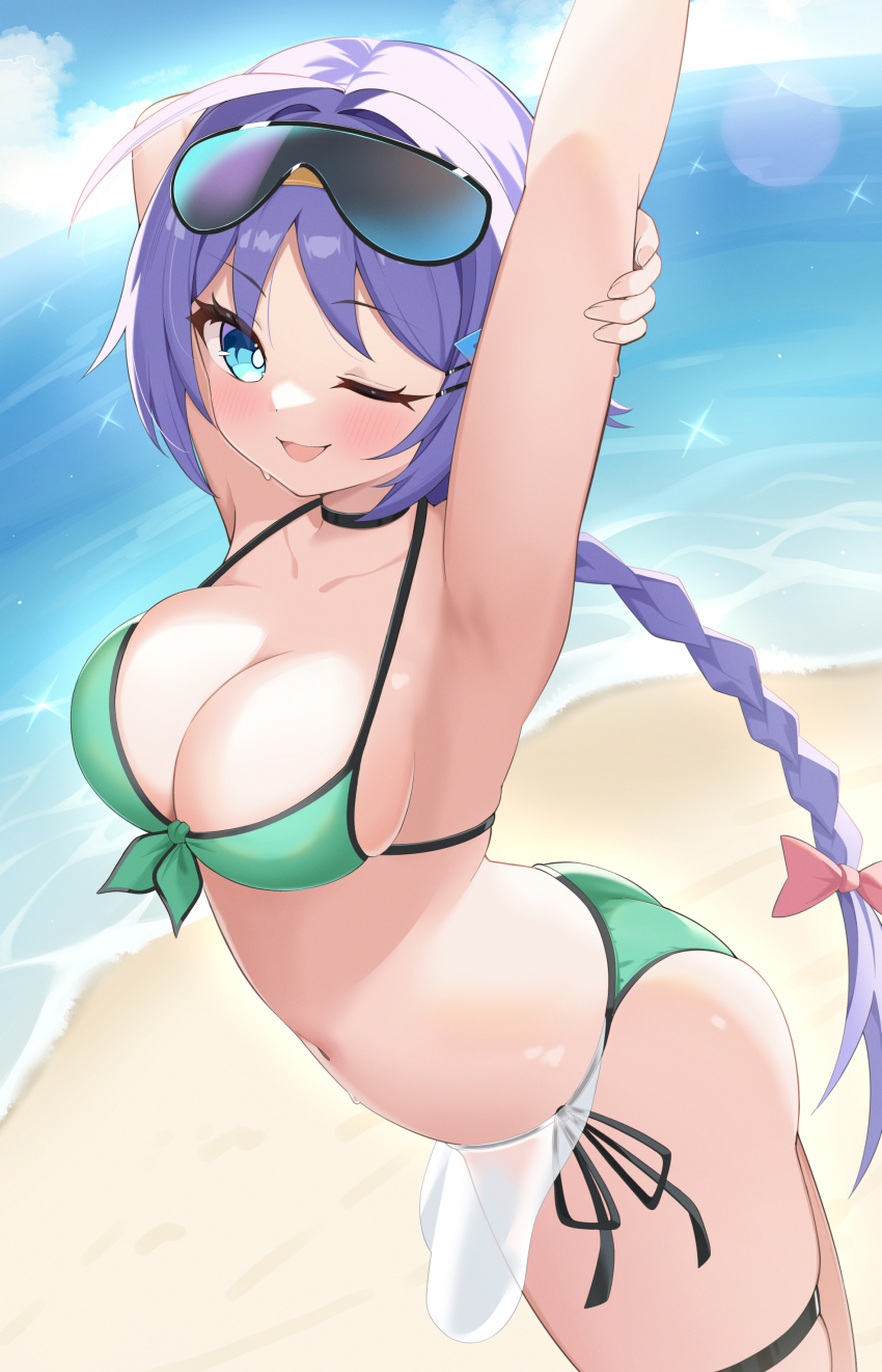 1girl, absurdres, arm_up, armpits, ass, azur_lane, beach, bikini, black_choker, blue_eyes, blush, bow, breasts, choker, cleavage, collarbone, commission, elegant_(sumisumi4268), goggles, goggles_on_head, green_bikini, hair_bow, highres, large_breasts, long_braid, long_hair, looking_at_viewer, navel, nicoloso_da_recco_(azur_lane), nicoloso_da_recco_(to_a_smashing_voyage!)_(azur_lane), ocean, official_alternate_costume, one_eye_closed, open_mouth, pink_bow, purple_hair, sand, side-tie_bikini_bottom, skeb_commission, skindentation, smile, solo, stomach, swimsuit, thigh_strap, water