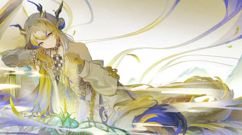 1girl, absurdres, arknights, bare_shoulders, beads, belt, blonde_hair, blue_hair, chinese_commentary, closed_mouth, colored_extremities, commentary_request, dao_jisland, dragon_girl, dragon_horns, dragon_tail, earrings, green_eyes, grey_belt, grey_hair, grey_jacket, grey_tube_top, hair_between_eyes, hair_intakes, highres, horns, jacket, jewelry, light_particles, long_hair, long_sleeves, looking_down, magic, multicolored_hair, necklace, off_shoulder, open_clothes, open_jacket, plant, pointy_ears, shu_(arknights), smile, solo, split_mouth, strapless, tail, thread, tube_top, wheat