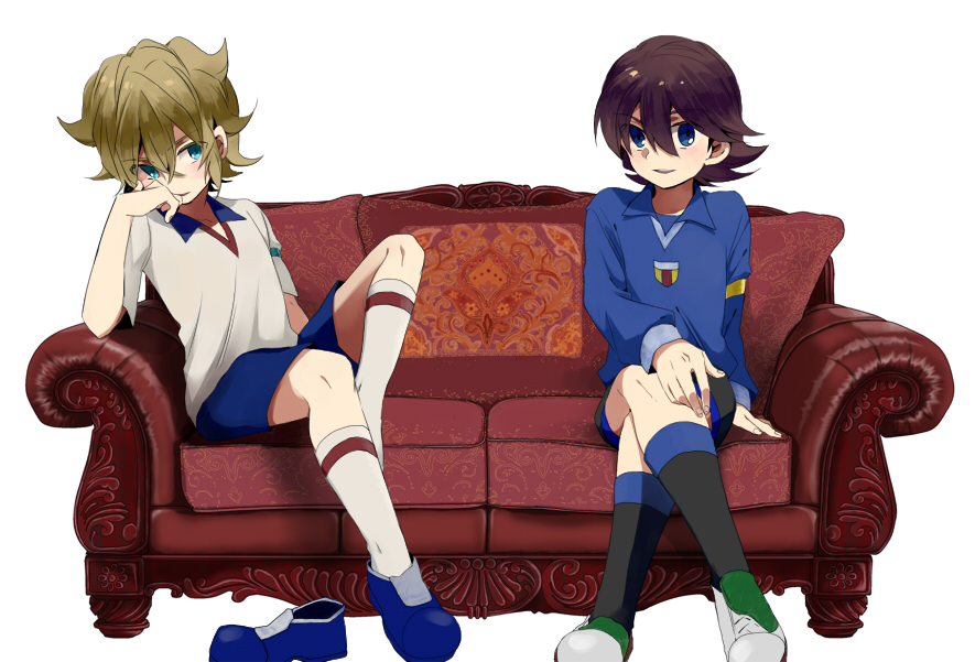 2boys, annmitu89, blonde_hair, blue_eyes, brown_hair, couch, fideo_aldena, inazuma_eleven, inazuma_eleven_(series), male_focus, mark_kruger, multiple_boys, single_shoe, sitting, soccer_uniform, sportswear