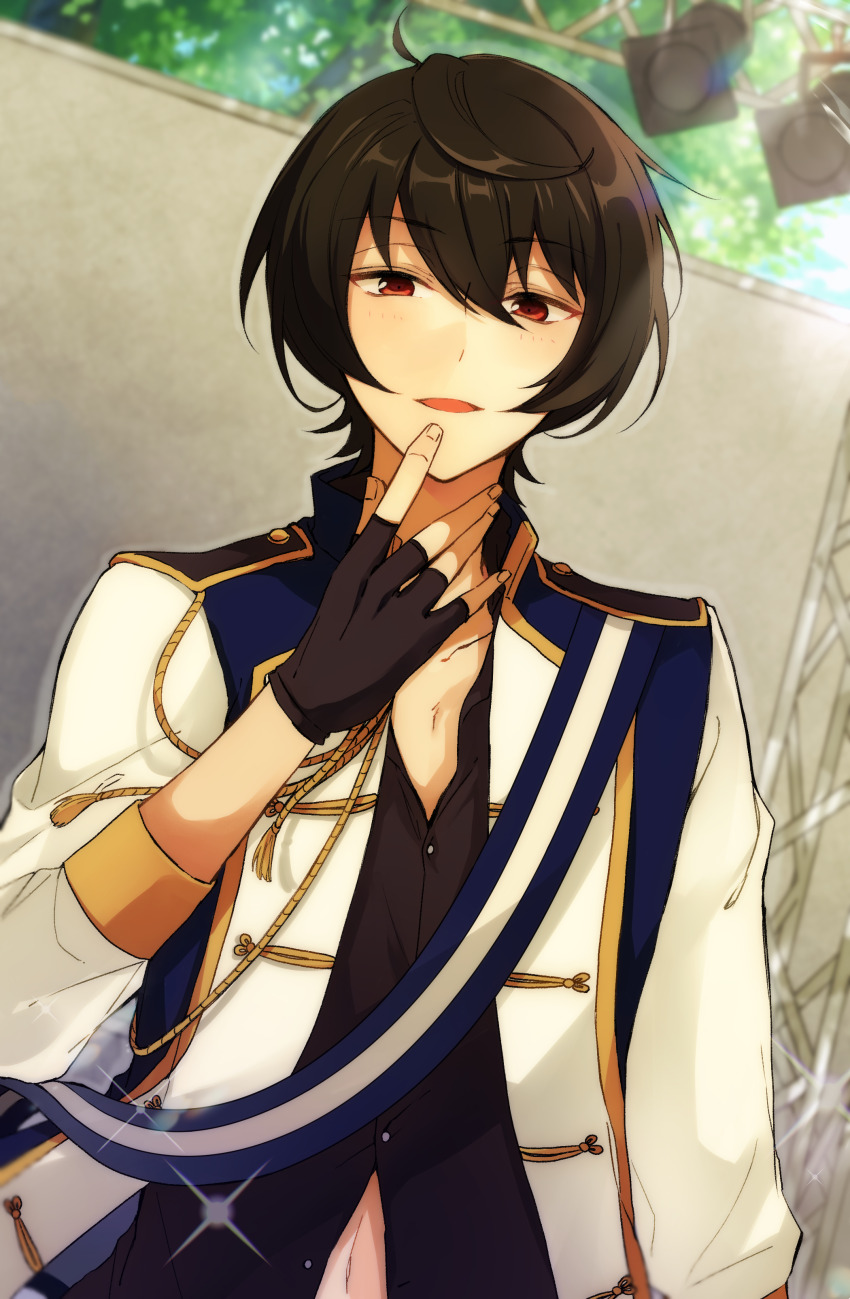 1boy, absurdres, bishounen, black_shirt, bloom, blur_layer, blurry, blurry_background