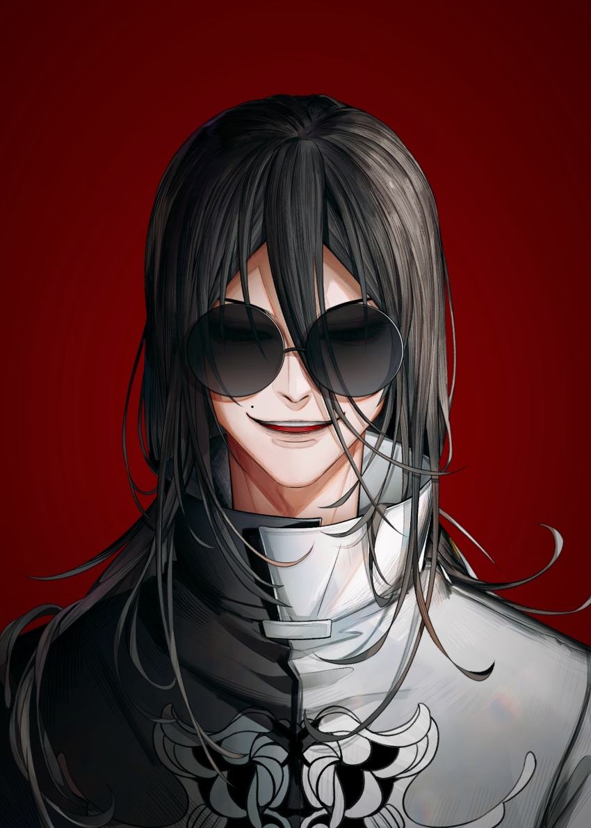 1boy, black_hair, chinese_commentary, commentary_request, hair_between_eyes, high_collar, highres, jacket, long_hair, lu_mi, male_focus, open_mouth, portrait, red_background, round_eyewear, smile, solo, sunglasses, teeth, touqi_guaitan, upper_teeth_only, white_jacket, zipperzidan
