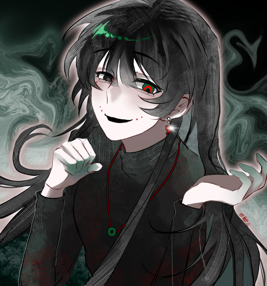 1girl, absurdres, black_eyes, black_hair, black_shirt, blood, blood_on_clothes, colored_extremities, commentary, earrings, facial_mark, green_eyes, hair_between_eyes, hands_up, heterochromia, highres, jewelry, long_hair, long_sleeves, mark_under_both_eyes, naihe_(female)_(touqi_guaitan), necklace, open_mouth, shirt, smile, solo, untranslatable_commentary, touqi_guaitan, upper_body, yonggong_dadi