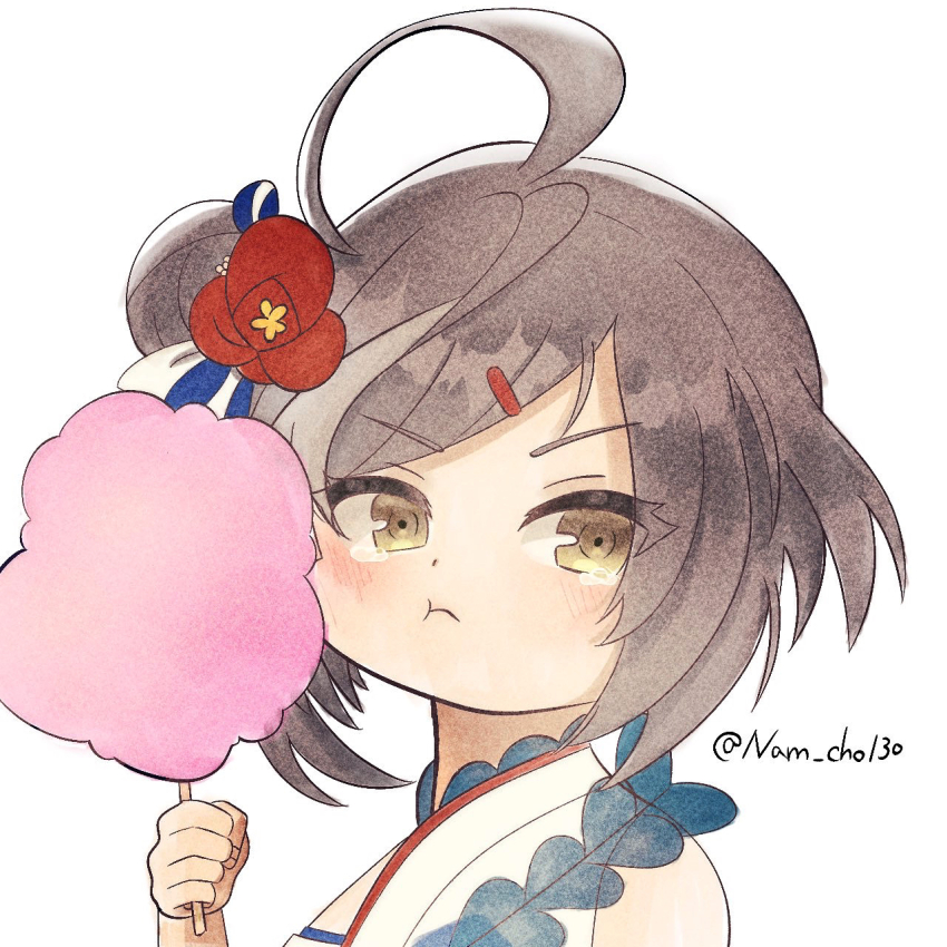1girl, :t, ahoge, arm_at_side, assault_lily, blue_ribbon, blush, commentary_request, cotton_candy, flower, food, grey_hair, hair_bun, hair_flower, hair_ornament, hair_ribbon, hairclip, hand_up, highres, holding, holding_cotton_candy, holding_food, japanese_clothes, kimono, looking_at_viewer, multicolored_hair, namcho, official_alternate_costume, official_alternate_hairstyle, parted_bangs, portrait, pout, red_flower, ribbon, sasaki_ran, short_hair, simple_background, single_side_bun, sleeveless, sleeveless_kimono, solo, streaked_hair, tearing_up, twitter_username, two-tone_ribbon, v-shaped_eyebrows, white_background, white_kimono, white_ribbon, yellow_eyes