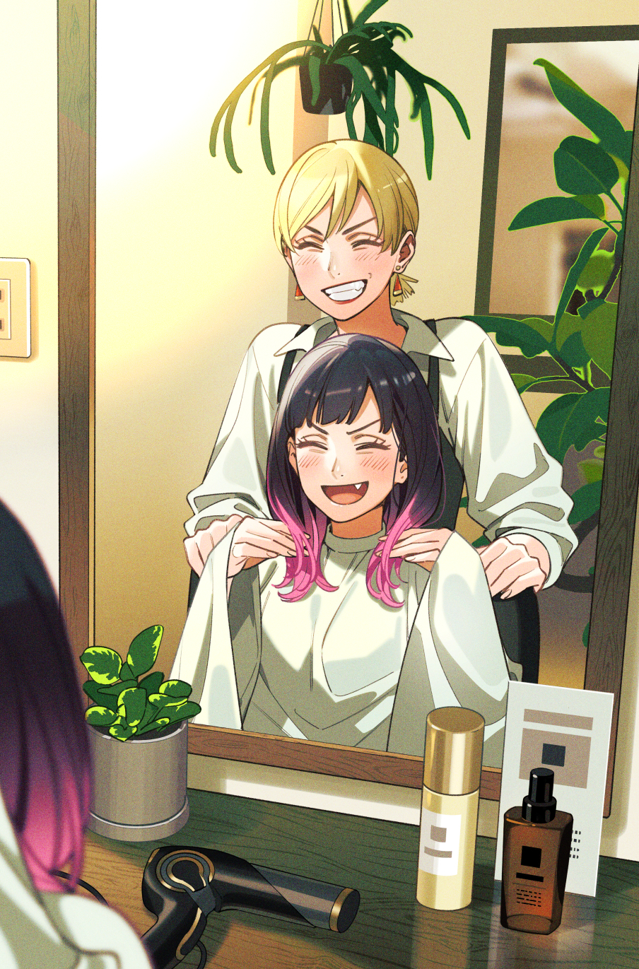 2girls, akakokko_(niro_azarashi), akane-banashi, black_hair, blonde_hair, earrings, fang, grin, hair_dryer, highres, indoors, jewelry, long_hair, mirror, mother_and_child, mother_and_daughter, multicolored_hair, multiple_girls, osaki_akane_(akane-banashi), osaki_masaki, parent_and_child, pink_hair, plant, potted_plant, shirt, short_hair, smile, streaked_hair, white_shirt