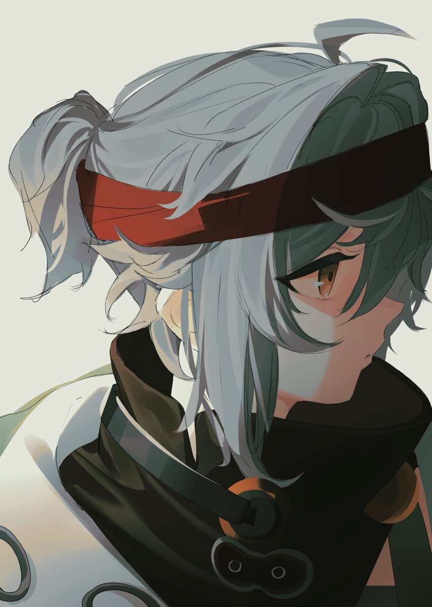 1girl, absurdres, ahoge, bandana, brown_eyes, chinese_commentary, closed_mouth, commentary_request