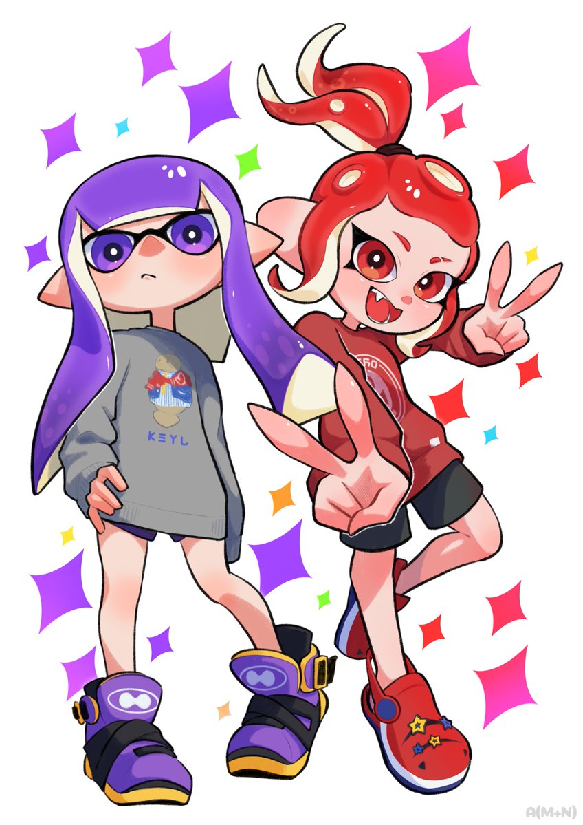 2girls, 95mana, :d, black_shorts, double_v, grey_sweater, hand_on_own_hip, inkling