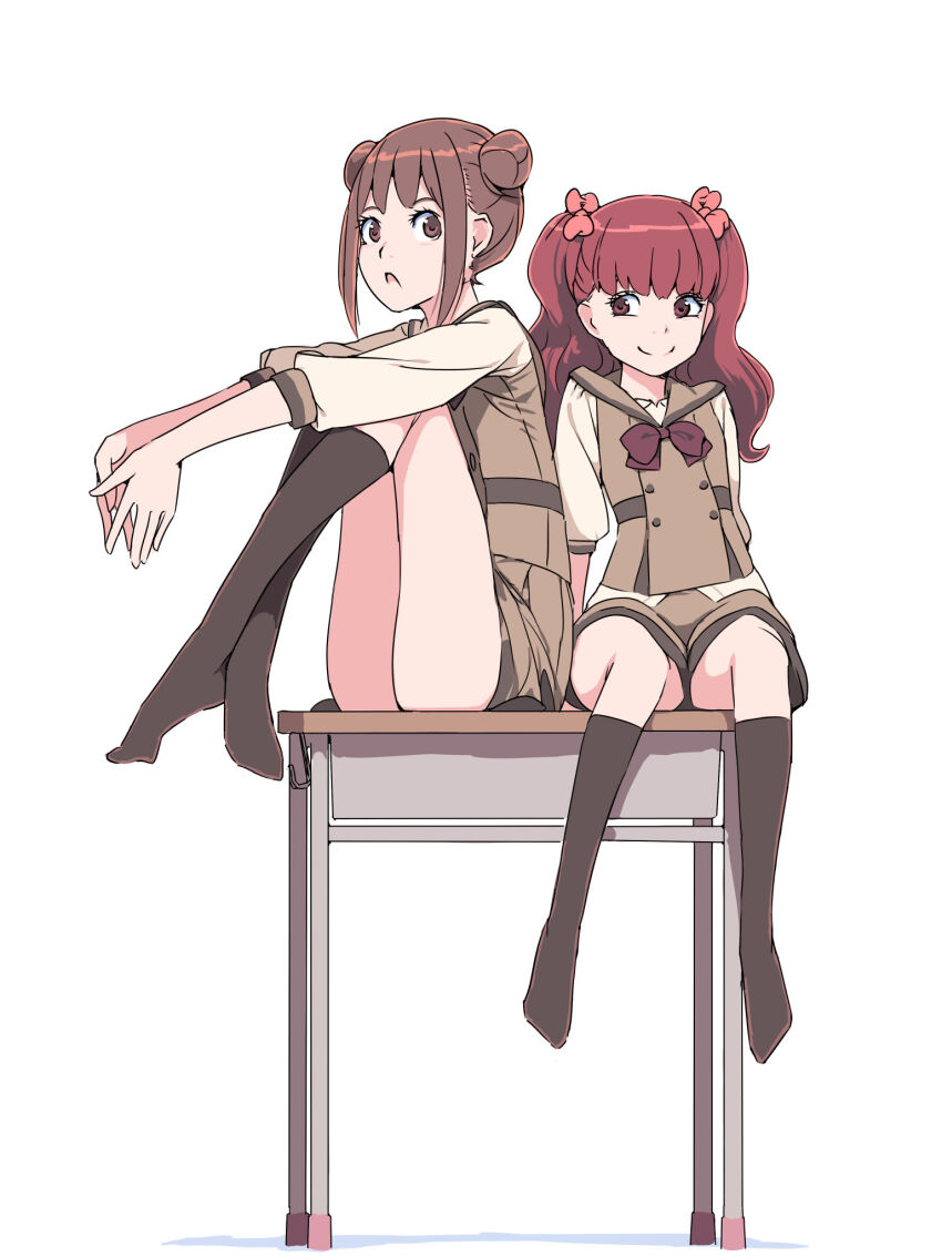 2girls, akinbo_(hyouka_fuyou), bow, brown_eyes, brown_hair, brown_shorts, brown_skirt, brown_socks