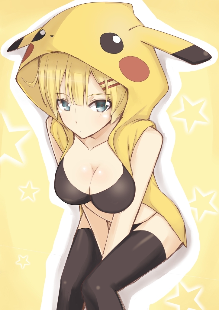 10s, 1girl, bad_id, bad_pixiv_id, black_thighhighs, blonde_hair, borupikka, breasts, cleavage, cosplay, elesa_(pokemon), female_focus, gen_1_pokemon, green_eyes, gym_leader, large_breasts, looking_at_viewer, nintendo, pikachu, pikachu_(cosplay), pokemon, pokemon_black_and_white, short_hair, solo, standing, thighhighs