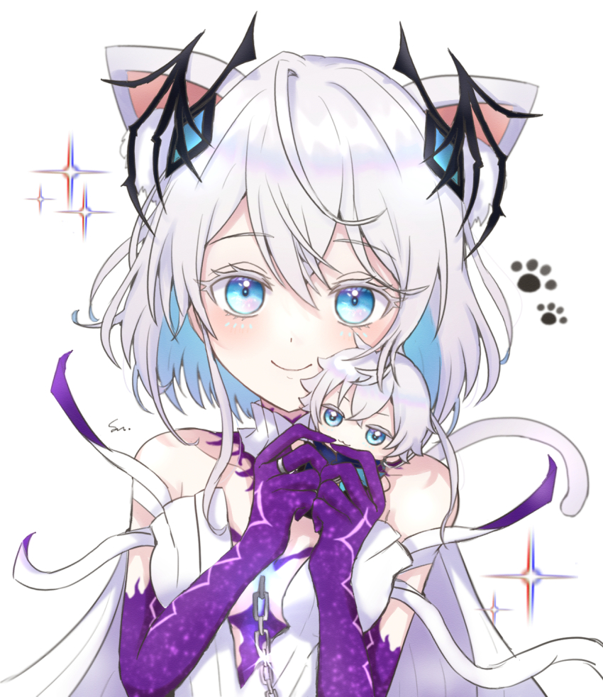 1girl, animal_ear_fluff, animal_ears, animal_hands, brother_and_sister, cat_ears, cat_paws, cat_tail, chain, character_doll, doll, dress, highres, jin_(shironeko_project), looking_at_viewer, saya_(shironeko_project), shironeko_project, short_hair, siblings, smile, solo, starry_sky_print, strapless, strapless_dress, suzu_(sn_whneko), tail, white_dress, white_hair