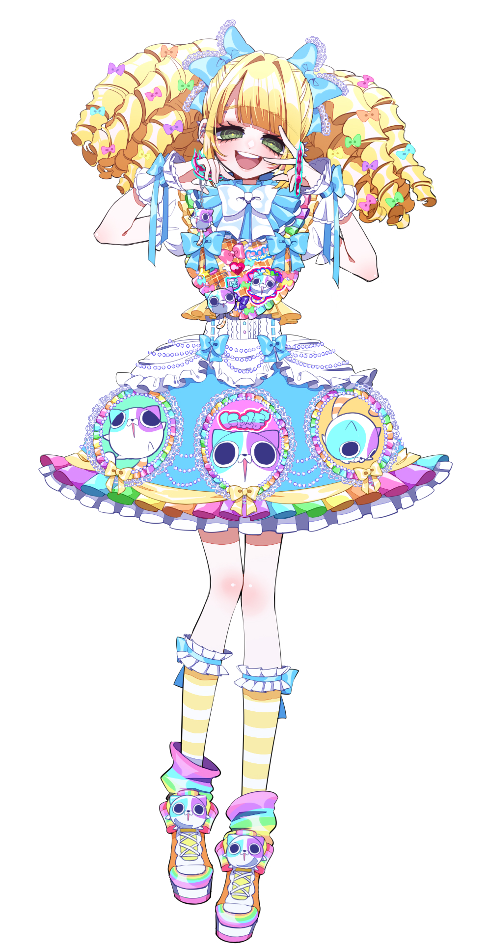 1girl, blonde_hair, bow, bowtie, cat, commentary_request, decora, dress, drill_hair, frilled_dress, frills, green_eyes, hair_bow, hair_ribbon, highres, leg_warmers, lolita_fashion, looking_at_viewer, medium_hair, open_mouth, original, ribbon, ringed_eyes, ringlets, shoes, simple_background, smile, sneakers, socks, solo, soroe_katsuo, standing, sweet_lolita, tachi-e, twin_drills, white_background