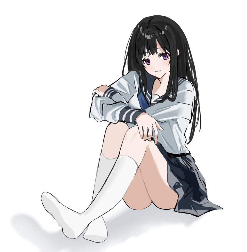 black_hair, blunt_bangs, chitanda_eru, closed_mouth, highres, hyouka, kamiyama_high_school_uniform_(hyouka), kneehighs, knees_to_chest, knees_up, long_hair, long_sleeves, looking_at_viewer, pleated_skirt, purple_eyes, sailor_collar, school_uniform, serafuku, shirt, simple_background, sitting, skirt, smile, socks, solo, yuuhi_mari