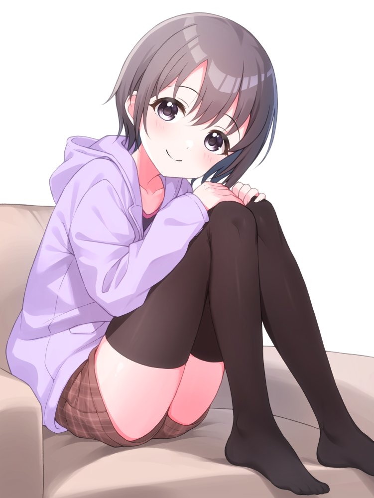 1girl, afrobluescombo, black_thighhighs, blush, brown_shorts, checkered_clothes, checkered_shorts, commentary_request