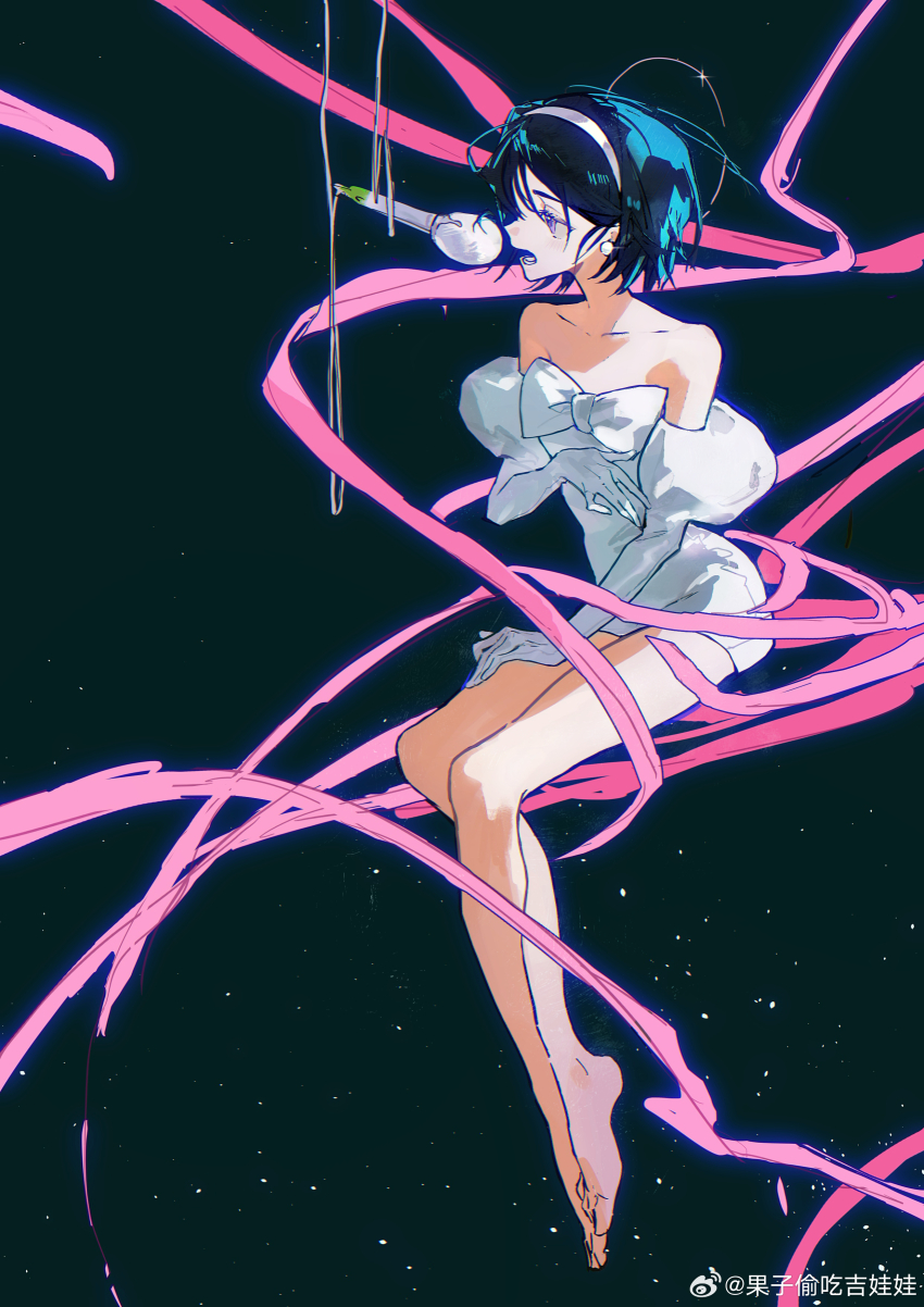1girl, absurdres, alien_stage, bare_shoulders, barefoot, black_hair, bow, chest_bow, chinese_commentary, commentary, crossed_ankles, dress, earrings, from_side, full_body, guozi_touchi_jiwawa, hairband, highres, invisible_chair, jewelry, juliet_sleeves, long_sleeves, microphone, music, off-shoulder_dress, off_shoulder, open_mouth, pearl_earrings, pencil_dress, pink_ribbon, puffy_sleeves, purple_eyes, ribbon, short_hair, singing, sitting, solo, space, star_(sky), sua_(alien_stage), watermark, weibo_watermark, white_bow, white_dress, white_hairband