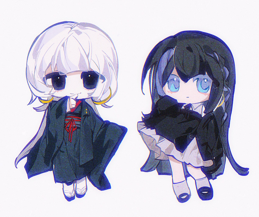 1boy, 1girl, black_eyes, black_hair, black_kimono, black_sandals, black_shoes, blue_eyes, blue_hair, braid, call_of_cthulhu, chibi, chibi_only, chinese_commentary, closed_mouth, commentary_request, dress, earrings, expressionless, film_grain, highres, hoop_earrings, izayoinotsuki_nihyakkeiri, japanese_clothes, jewelry, kimono, long_hair, long_sleeves, mary_janes, mingjing_fangfu_keyi_zhanduan_chuntian, multicolored_hair, obi, original, sandals, sash, shoes, side_braid, simple_background, smile, socks, two-tone_hair, white_background, white_dress, white_hair, white_socks, wide_sleeves, youshendesu