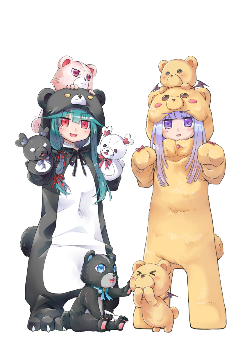 >_<, 2girls, animal, animal_costume, animal_hood, animal_on_head, aurora_sya_lis_kaymin, bear