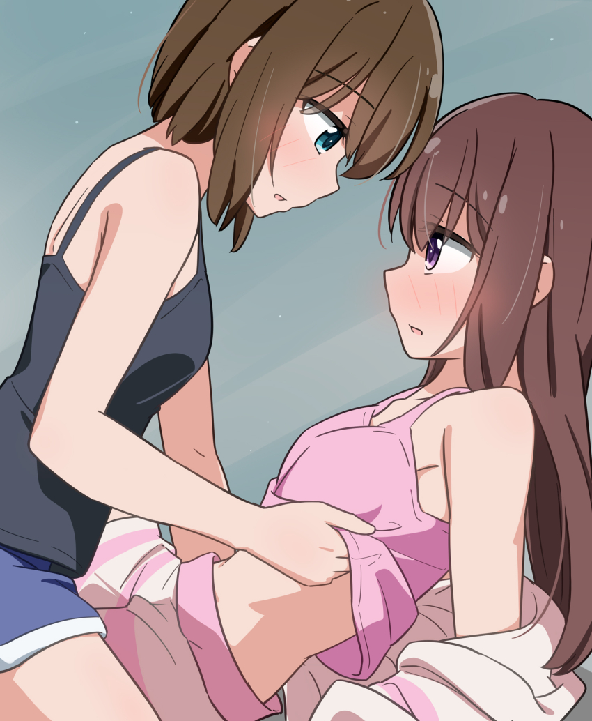 2girls, bare_arms, black_camisole, blue_eyes, blue_shorts, blush, brown_hair, camisole, camisole_lift, clothes_lift, commentary_request, extreme_hearts, eye_contact, from_side, grey_background, hayama_hiyori, highres, kodaka_saki, long_hair, looking_at_another, miruzawa_akechi, multiple_girls, parted_lips, pink_camisole, pink_shorts, profile, purple_eyes, short_hair, shorts, yuri