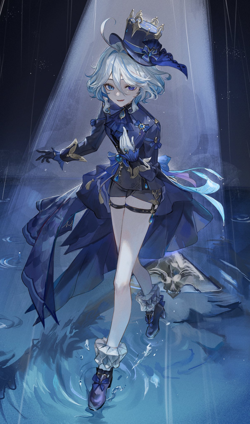 1girl, ahoge, ascot, asymmetrical_gloves, black_gloves, black_shirt, black_shorts, black_sky