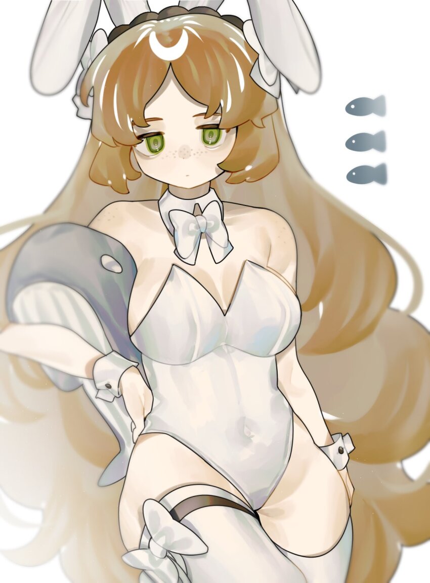 1girl, animal_ears, arm_at_side, body_freckles, bow, bow_hairband, bow_legwear, bowtie, breasts, covered_navel, cowboy_shot, detached_collar, expressionless, fish_(symbol), freckles, green_eyes, hairband, hand_on_own_hip, highres, ishmael_(project_moon), leotard, limbus_company, long_hair, orange_hair, parted_bangs, playboy_bunny, project_moon, rabbit_ears, simple_background, solo, strapless, strapless_leotard, stuffed_whale, thighhighs, toeiki_c, very_long_hair, white_background, white_bow, white_bowtie, white_leotard, white_thighhighs, wrist_cuffs