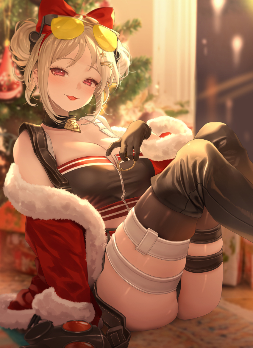 1girl, black_gloves, black_shorts, black_thighhighs, blonde_hair, blurry, blurry_background, boots, bow, breasts, brown_tank_top, christmas_tree, cleavage, coat, commentary_request, commission, crop_top, double_bun, eyewear_on_head, fur-trimmed_coat, fur_trim, gas_mask, girls'_frontline, gloves, hair_bow, hair_bun, highres, knees_up, large_breasts, looking_at_viewer, mask, official_alternate_costume, open_mouth, p90_(girls'_frontline), p90_(scarlet_turbo)_(girls'_frontline), pixiv_commission, red_bow, red_coat, red_eyes, ruhee, short_shorts, shorts, sitting, smile, solo, tank_top, thigh_boots, thighhighs, thighs, tinted_eyewear, unworn_mask, yellow-tinted_eyewear, zipper_pull_tab