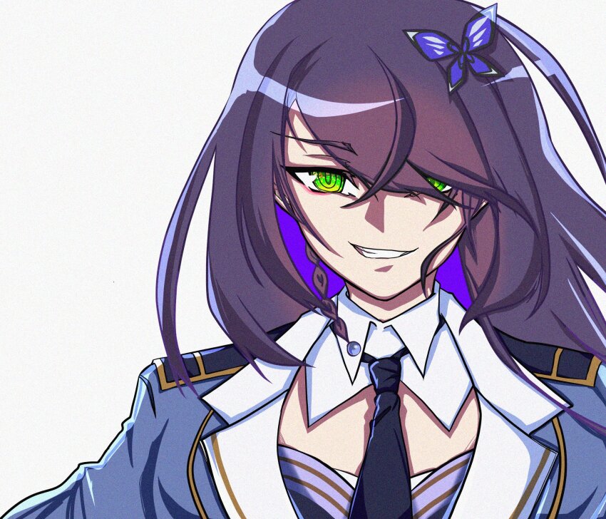 1girl, assault_lily, black_necktie, blue_jacket, braid, butterfly_hair_ornament, commentary, crossed_bangs, detached_collar, epaulettes, funada_kiito, green_eyes, grey_background, grin, hair_between_eyes, hair_ornament, hair_over_one_eye, highres, jacket, kurokuazu, long_hair, looking_at_viewer, necktie, parted_lips, purple_hair, side_braid, simple_background, single_braid, smile, solo, untranslatable_commentary, upper_body