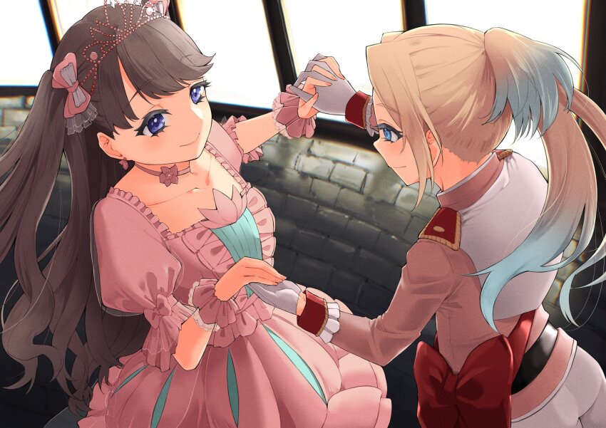 2girls, blue_hair, bow, brown_hair, choker, closed_mouth, collarbone, commentary_request