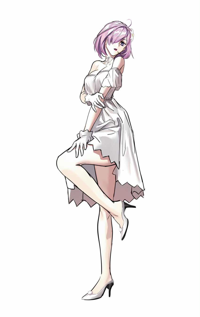 1girl, absurdres, bare_shoulders, breasts, chinese_commentary, choker, cleavage, commentary_request