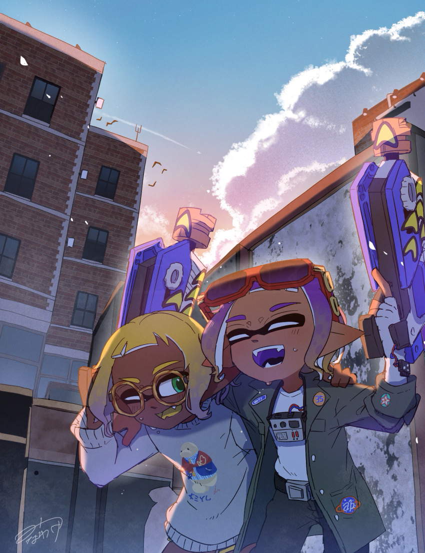 2boys, ^_^, belt, black_pants, blonde_hair, building, closed_eyes, cloud