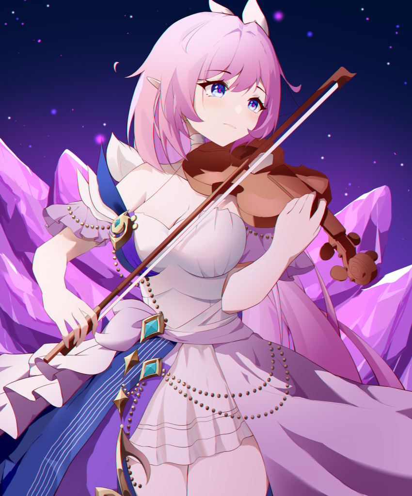 1girl, absurdres, bare_shoulders, blue_eyes, bow_(music), breasts, chinese_commentary, cleavage