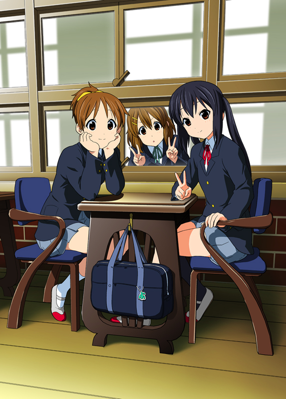 3girls, black_hair, brown_eyes, brown_hair, full_body, funen_gomi, hirasawa_ui, hirasawa_yui