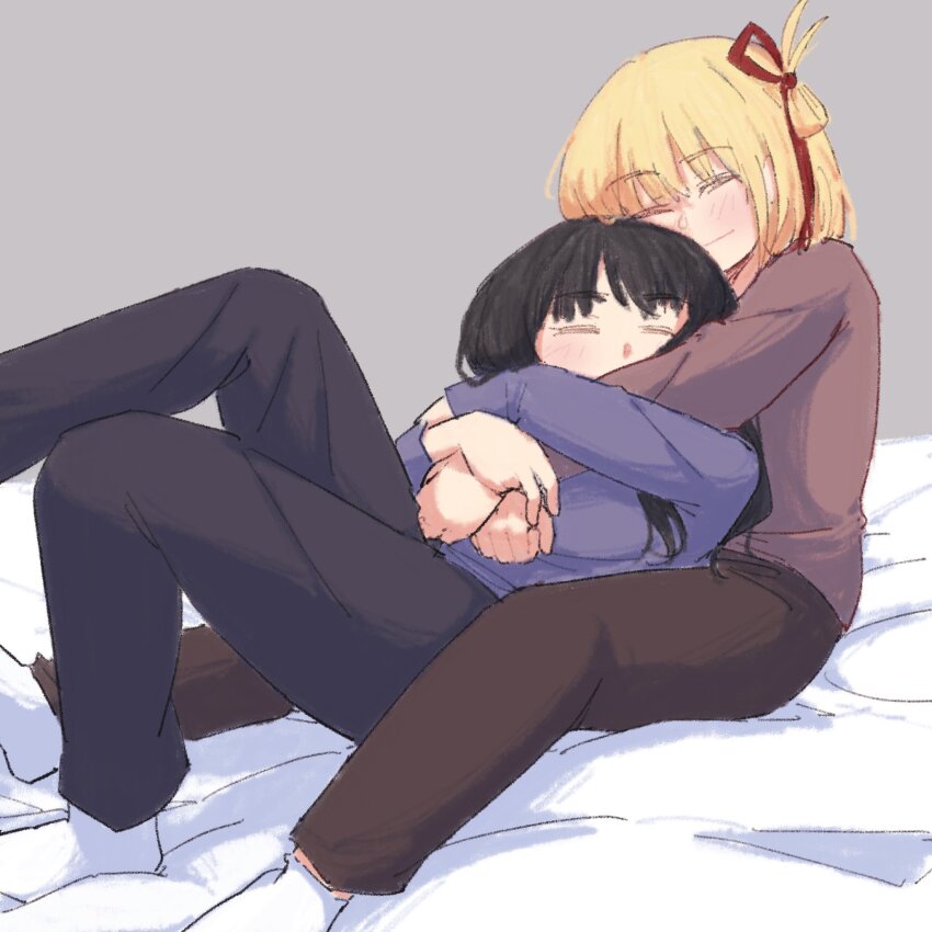 2girls, black_hair, black_pants, blonde_hair, brown_pants, brown_shirt, closed_eyes, closed_mouth