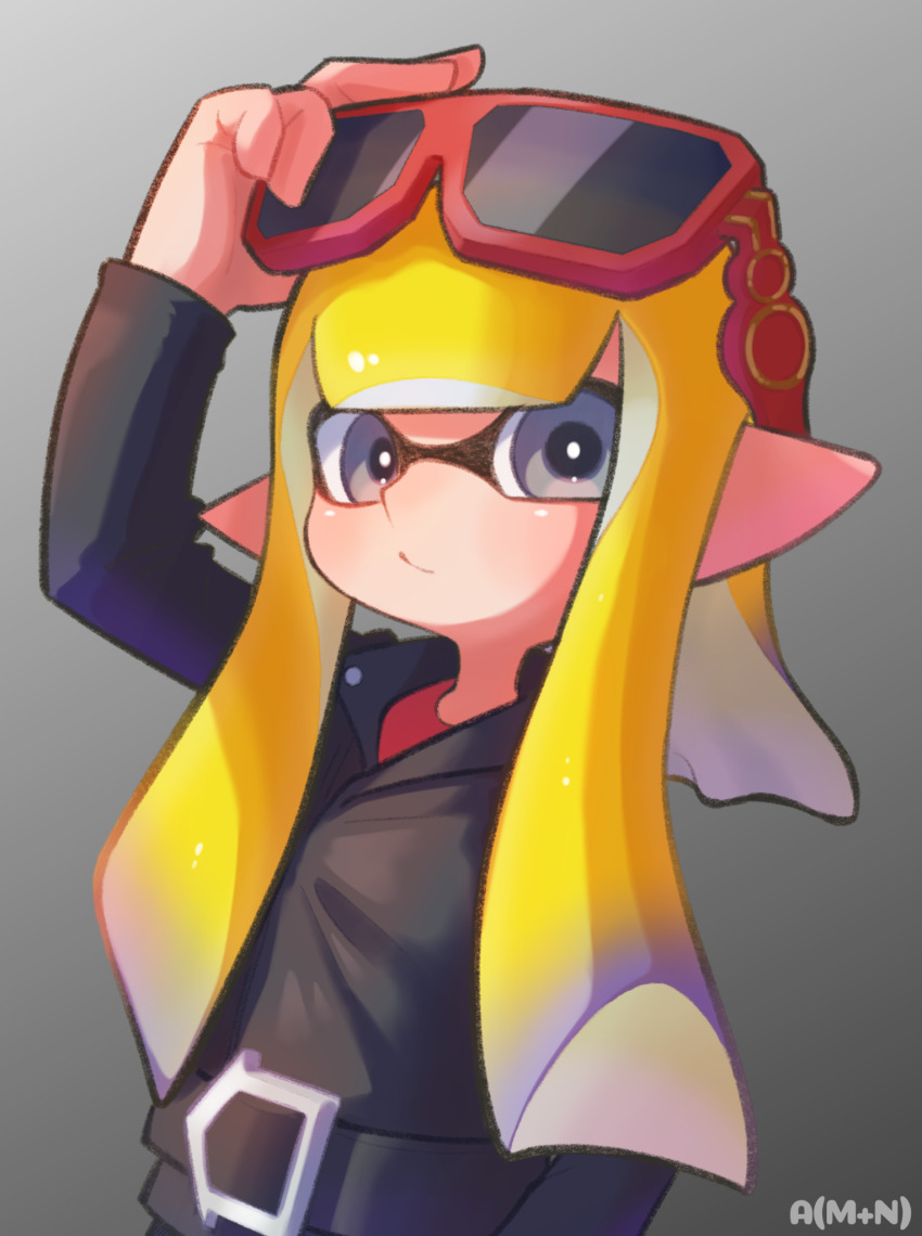 1girl, 95mana, adjusting_eyewear, arm_at_side, arm_up, artist_name, belt, belt_buckle, black_belt, black_shirt, blonde_hair, blunt_bangs, blunt_ends, buckle, closed_mouth, eyewear_on_head, flat_chest, gradient_background, grey_background, grey_eyes, highres, inkling, inkling_girl, inkling_player_character, light_smile, long_sidelocks, long_sleeves, looking_at_viewer, medium_hair, nintendo, pointy_ears, red-framed_eyewear, shirt, sidelocks, solo, splatoon_(series), sunglasses, upper_body