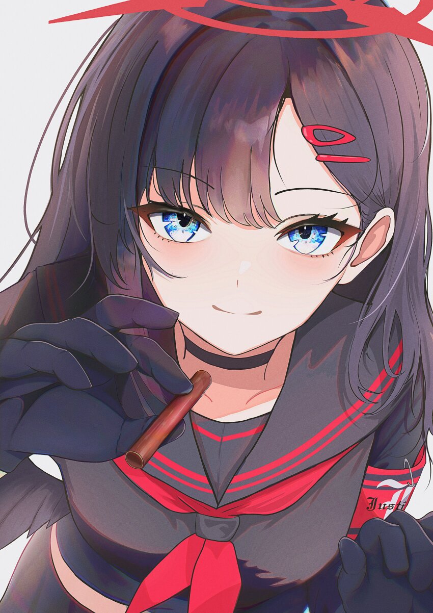 1girl, absurdres, armband, black_serafuku, black_wings, blue_archive, blue_eyes, choker, collarbone, feathered_wings, female_focus, hair_ornament, hairclip, halo, highres, himmel_gewalt, ichika_(blue_archive), parallel_hairclips, red_armband, red_halo, safety_pin, school_uniform, serafuku, simple_background, solo, twitter, unusually_open_eyes, white_background, wings