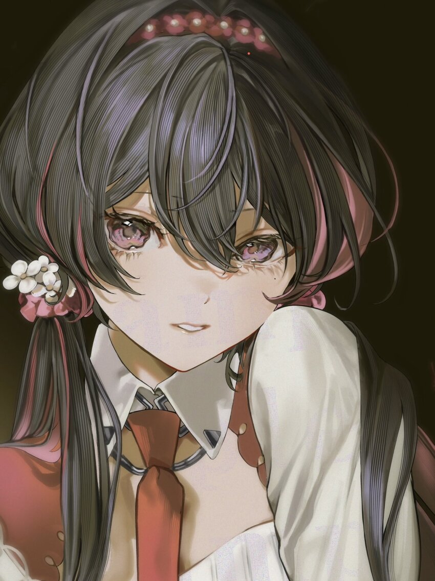 1girl, black_hair, close-up, commentary, commission, flower, flower_hairband, hair_between_eyes, hair_flower, hair_ornament, highres, looking_at_viewer, mole, mole_under_eye, multicolored_hair, necktie, original, parted_lips, pink_eyes, pink_hair, pink_scrunchie, portrait, red_flower, red_necktie, scrunchie, shrugging, skeb_commission, solo, streaked_hair, tnpp_coc, upper_body, white_flower