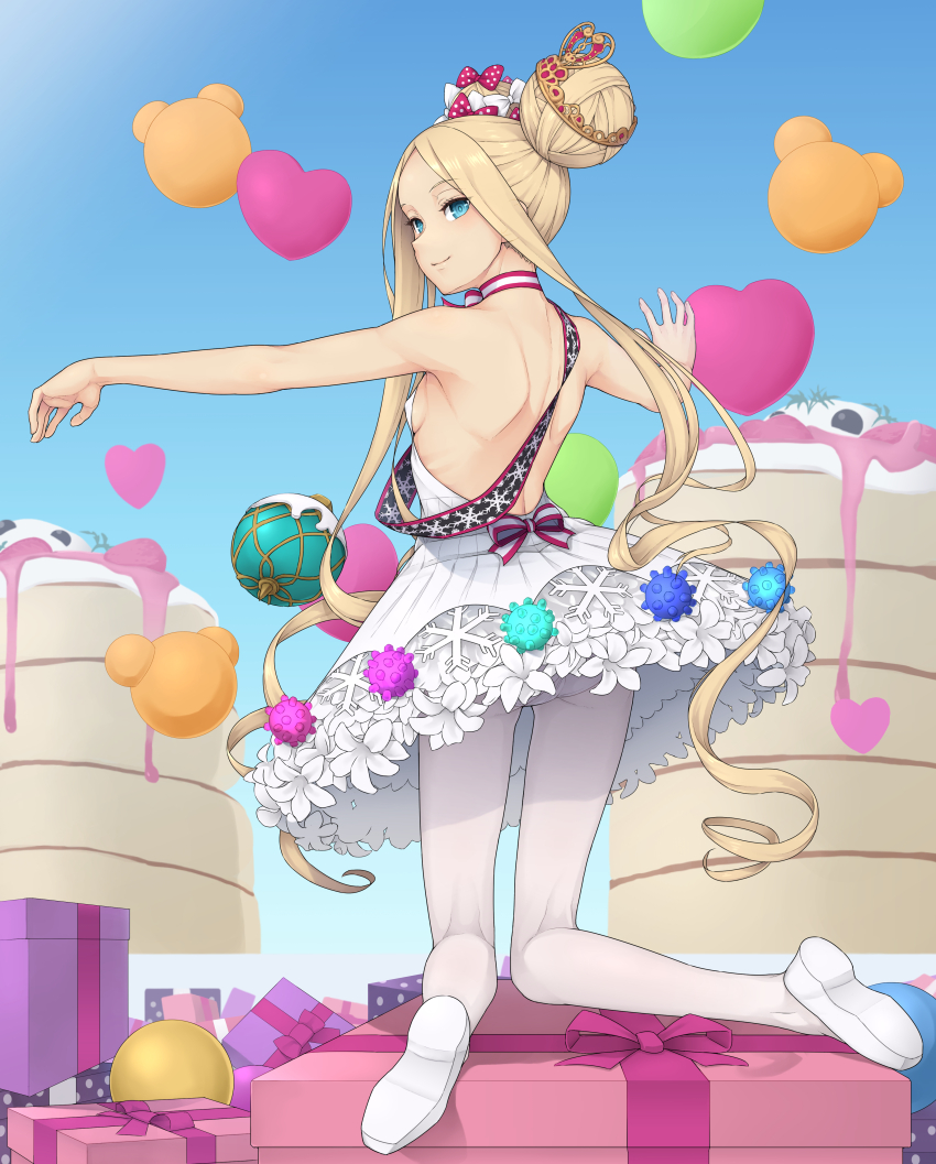 1girl, abigail_williams_(fate), abigail_williams_(santa)_(fate), absurdres, back, balloon, bare_shoulders, blonde_hair