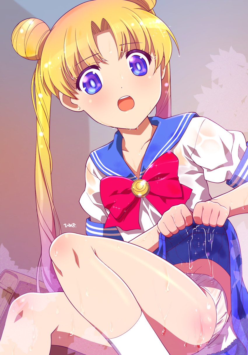 1girl, bag, bishoujo_senshi_sailor_moon, blonde_hair, blue_eyes, blue_sailor_collar, blue_skirt, bow