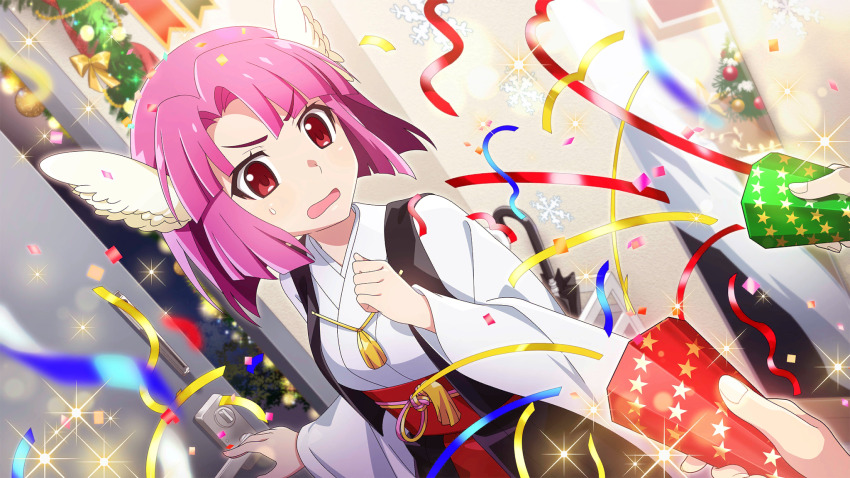 1girl, 2others, angel_wings, asymmetrical_bangs, black_haori, blurry, christmas, christmas_ornaments