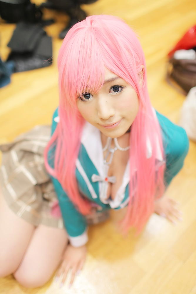 1girl, :3, akashiya_moka, akashiya_moka_(cosplay), breasts, cleavage, cosplay, female_focus