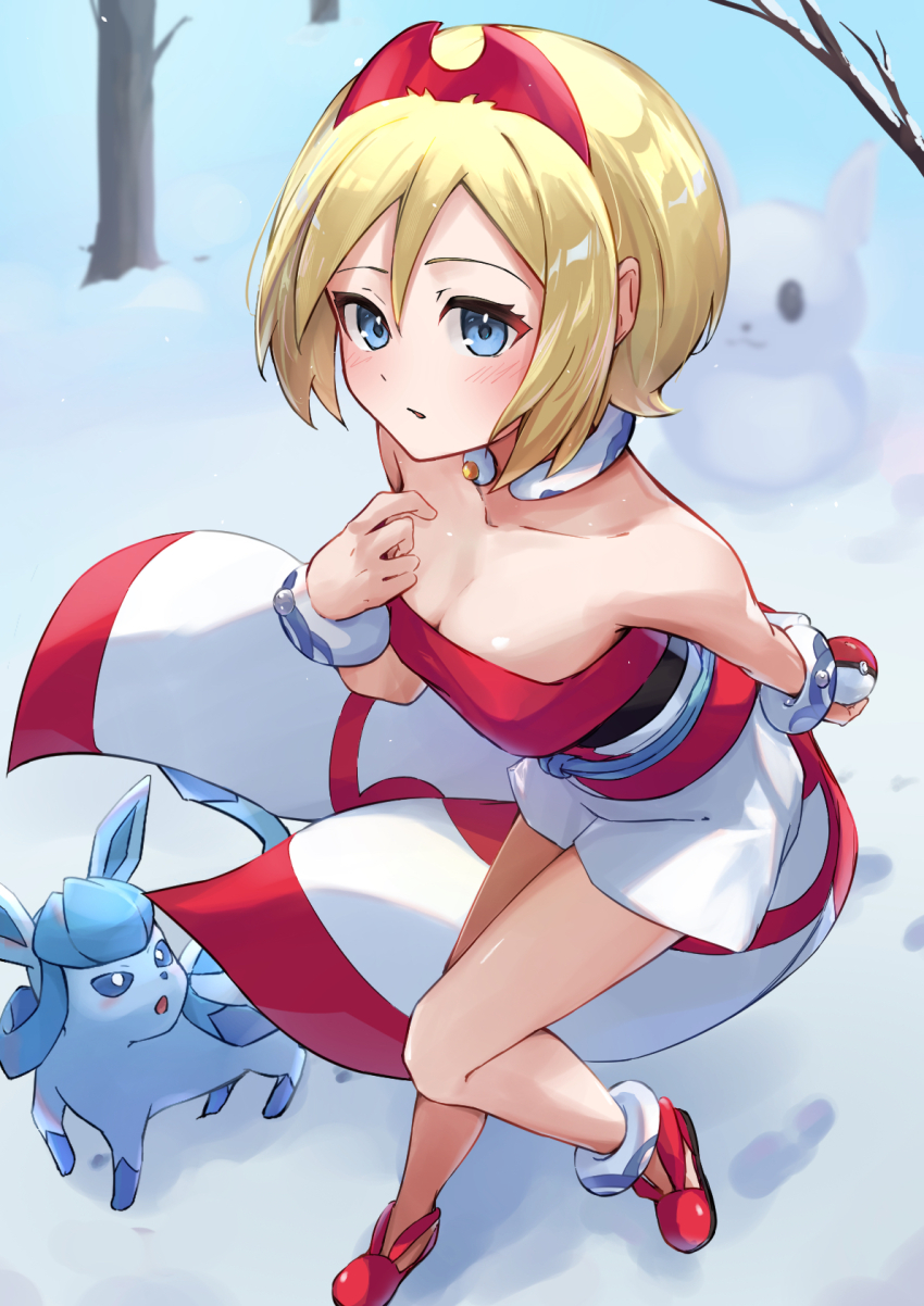 1girl, :o, bare_shoulders, blonde_hair, blue_eyes, blush, breasts, cleavage