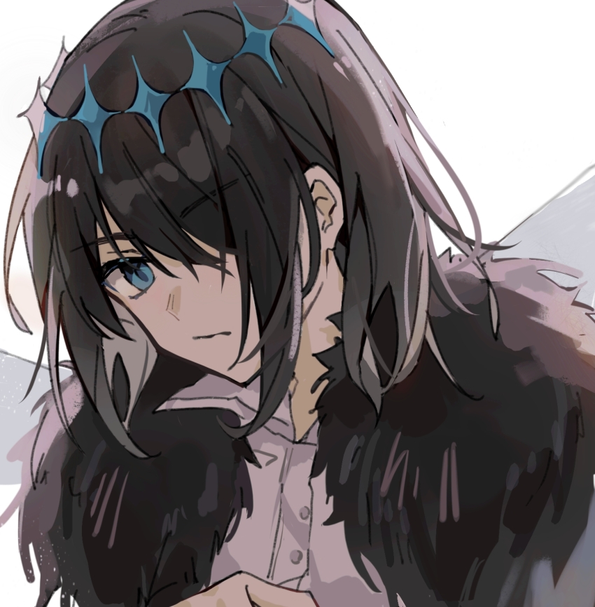 1boy, black_hair, blue_eyes, commentary_request, crown, expressionless, fate/grand_order, fate_(series)