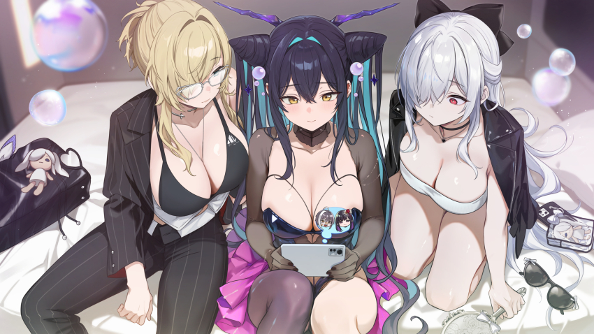 3girls, azuki_yui, black_bag, black_choker, black_hair, blonde_hair, breasts, bubble