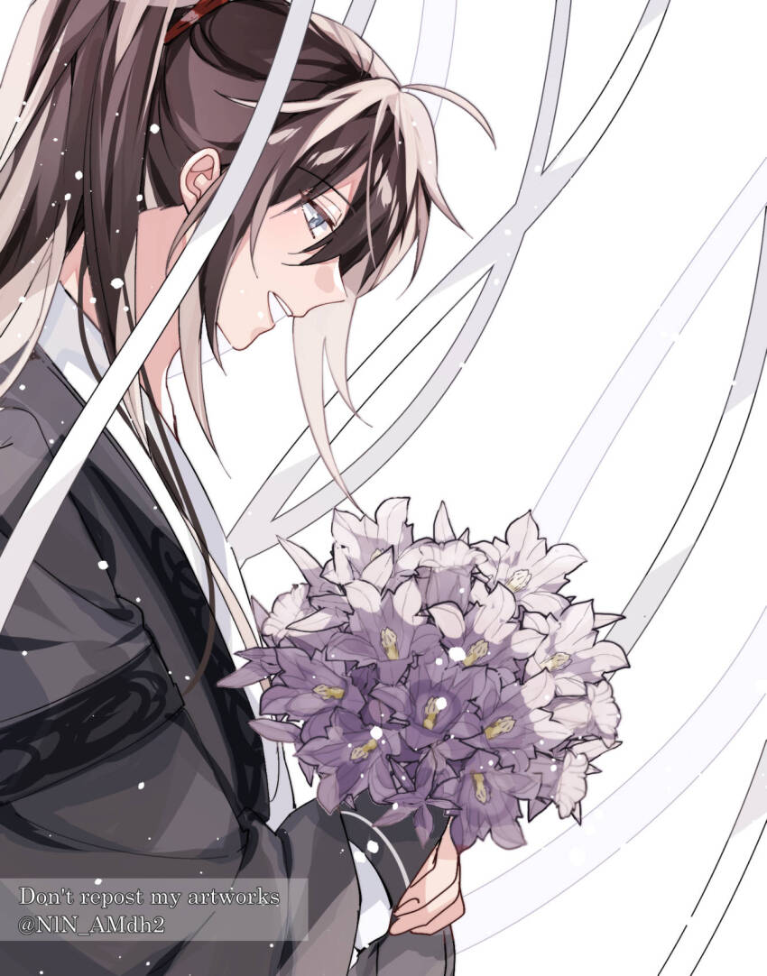 1boy, ahoge, bishounen, black_hair, black_hanfu, black_robe, bouquet, brown_hair