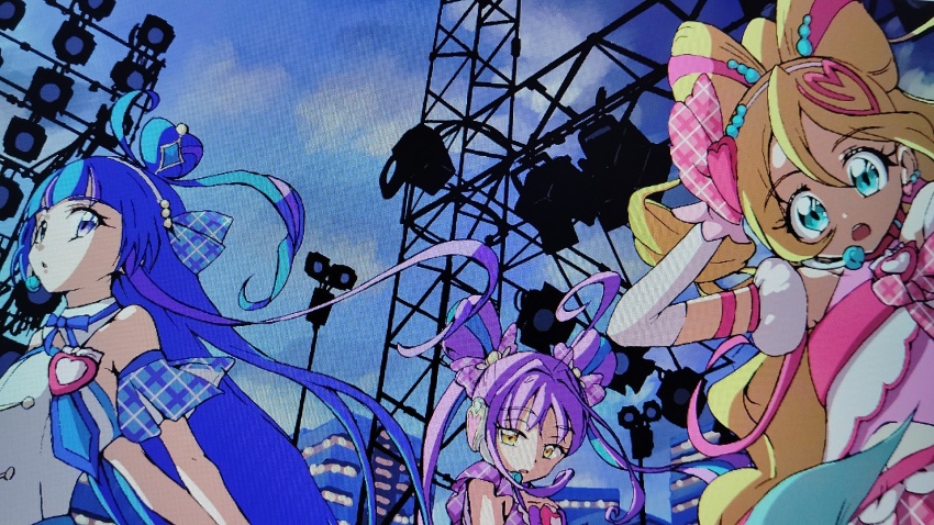 3girls, ahoge, aokaze_nana, aqua_eyes, arched_bangs, arm_warmers, blonde_hair, blue_dress