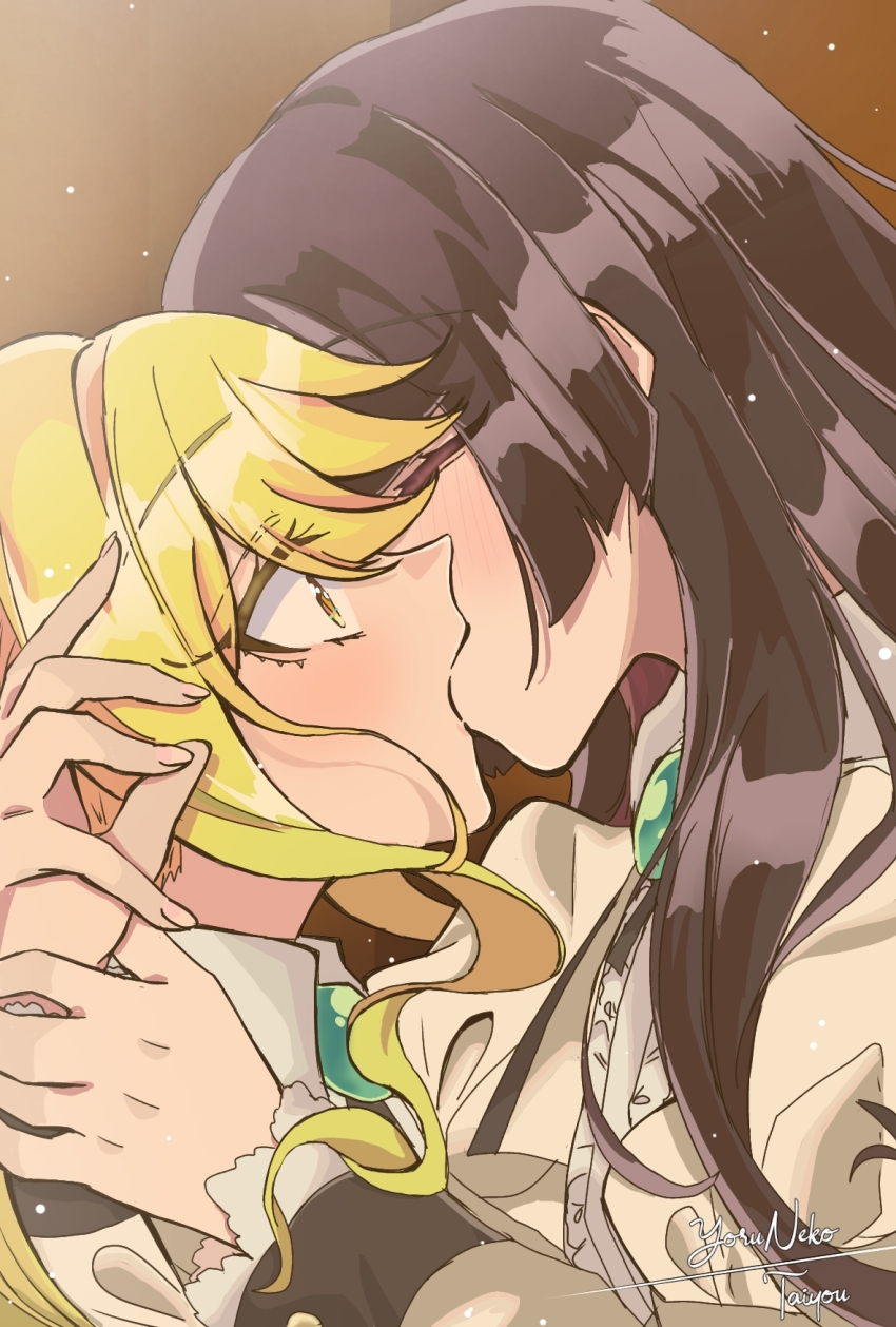 2girls, blonde_hair, commentary, dress, french_kiss, highres, holding_another's_wrist, kiss, kurogane_otoha, light_particles, long_hair, multiple_girls, purple_hair, rock_wa_lady_no_tashinami_deshite, school_uniform, signature, suzunomiya_lilisa, upper_body, white_dress, yellow_eyes, yoruneko_(liampadolina), yuri