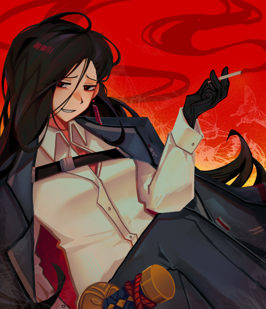 1girl, black_coat, black_eyes, black_gloves, black_hair, black_pants, cigarette, coat, coat_on_shoulders, collared_shirt, commentary, cosplay, crossed_legs, earrings, english_commentary, feet_out_of_frame, gloves, grin, hair_between_eyes, half-closed_eyes, highres, holding, holding_cigarette, jewelry, knees_up, limbus_company, long_hair, long_sleeves, looking_at_viewer, mole, mole_on_forehead, pants, project_moon, red_background, red_pupils, ryoshu_(project_moon), ryoshu_(project_moon)_(cosplay), shirt, single_earring, sinmllk, sitting, smile, smoke, solo, sword, synthesizer_v, vimalion_pro, weapon, white_shirt, wing_collar, yi_xi_(synthesizer_v)