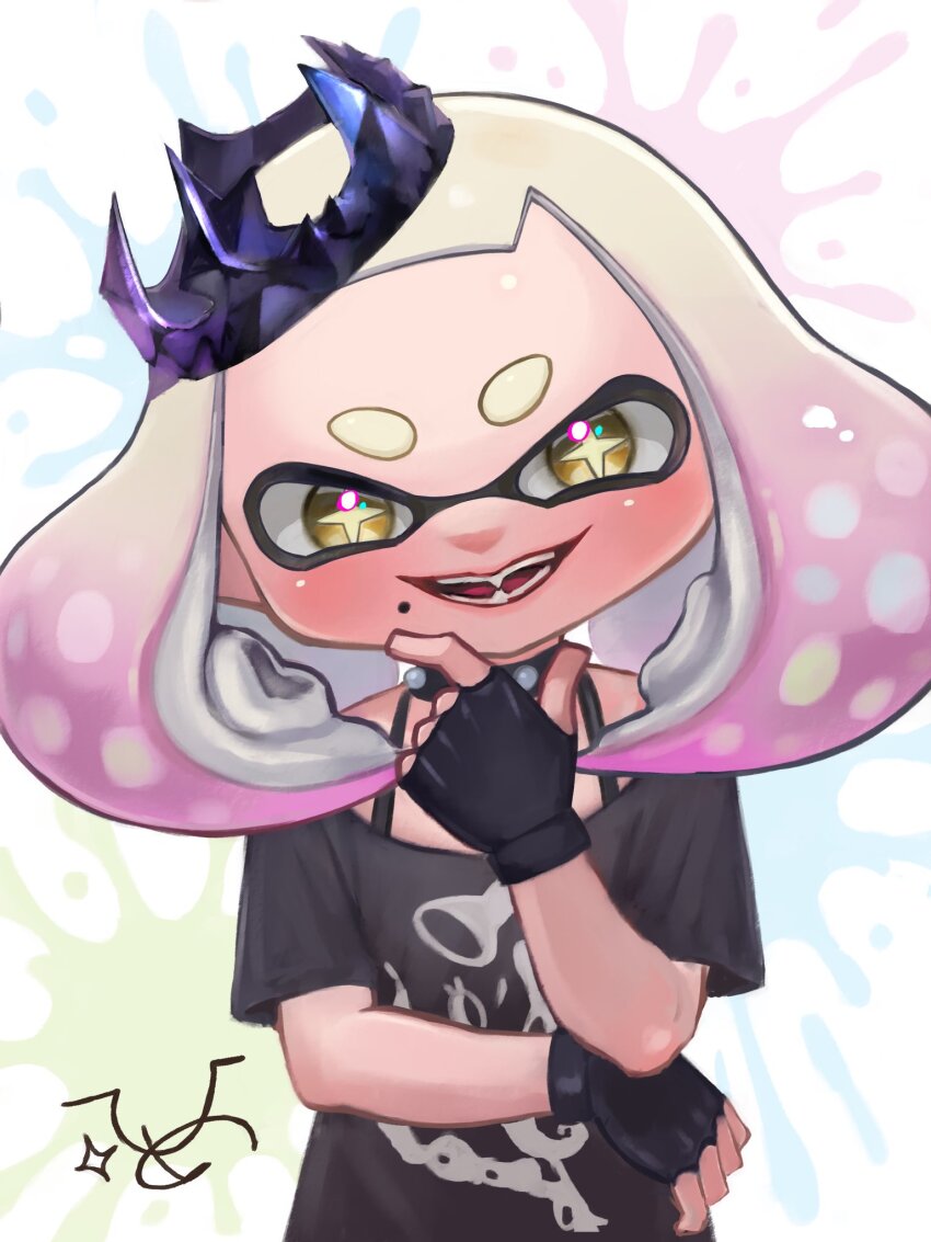 1girl, black_gloves, black_shirt, choker, crown, fangs, fingerless_gloves, gloves